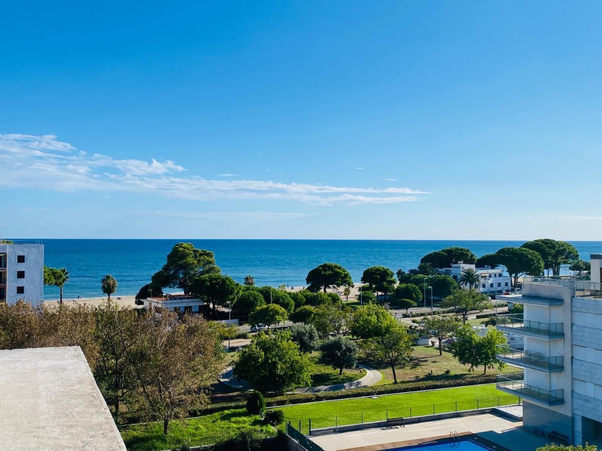 Апартаменты Atico Augusta Камбрильс Экстерьер фото